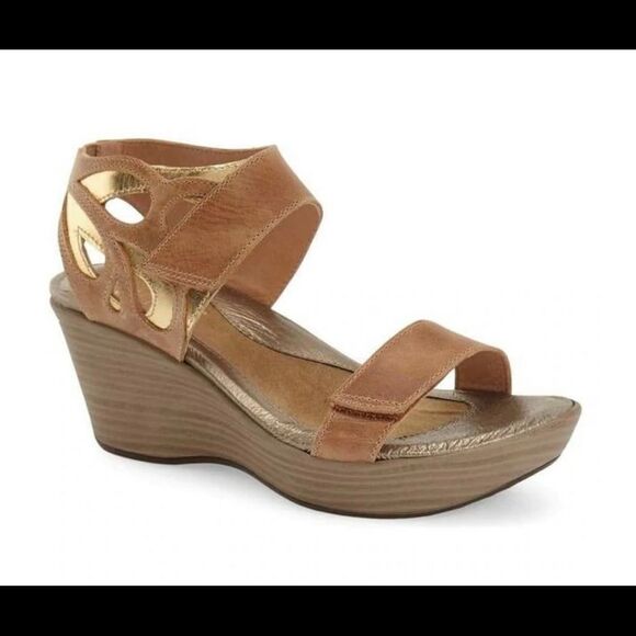 NEW NAOT Intrigue leather strap wedges sandal light brown/ gold EUR 40 US 9 - Picture 1 of 10